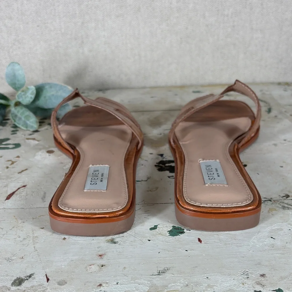 Steven Tan and Brown Croc-Embossed Sandals 8 - Picture 4 of 7